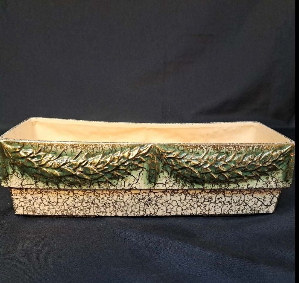 Vintage McCoy USA 435 Rectangular Planter Green Crackle Glaze Wreath Relief